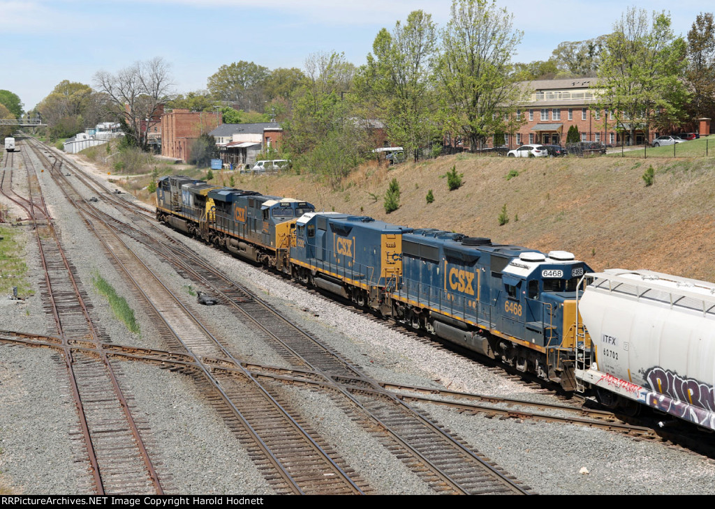 CSX 6468 is the last locomotive on train L619-05, crossing Boylan Junction